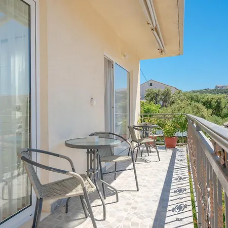 Edi - Zf Hvar Gasthuis