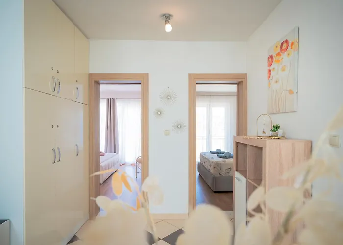 Edi - Zf Hvar Affittacamere 4*