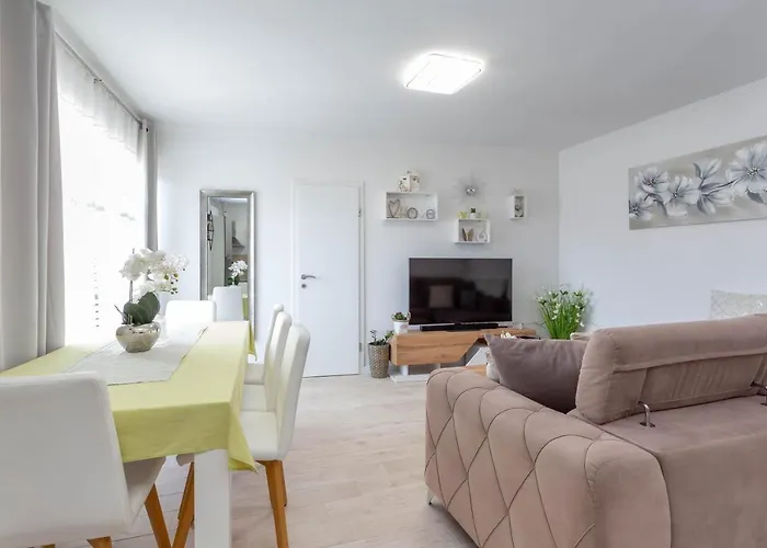 Edi - Zf Hvar Hvar Town