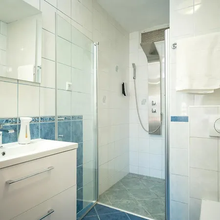 Konukevi Edi - Zf Hvar Hvar Town