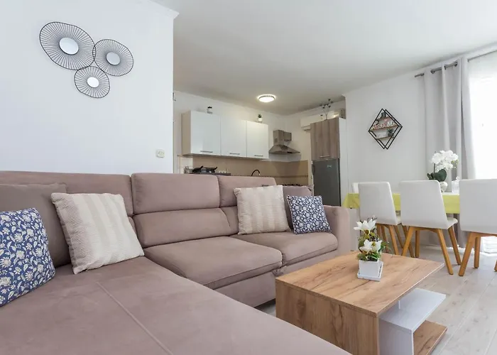 Гостевой дом Edi - Zf Hvar 4*